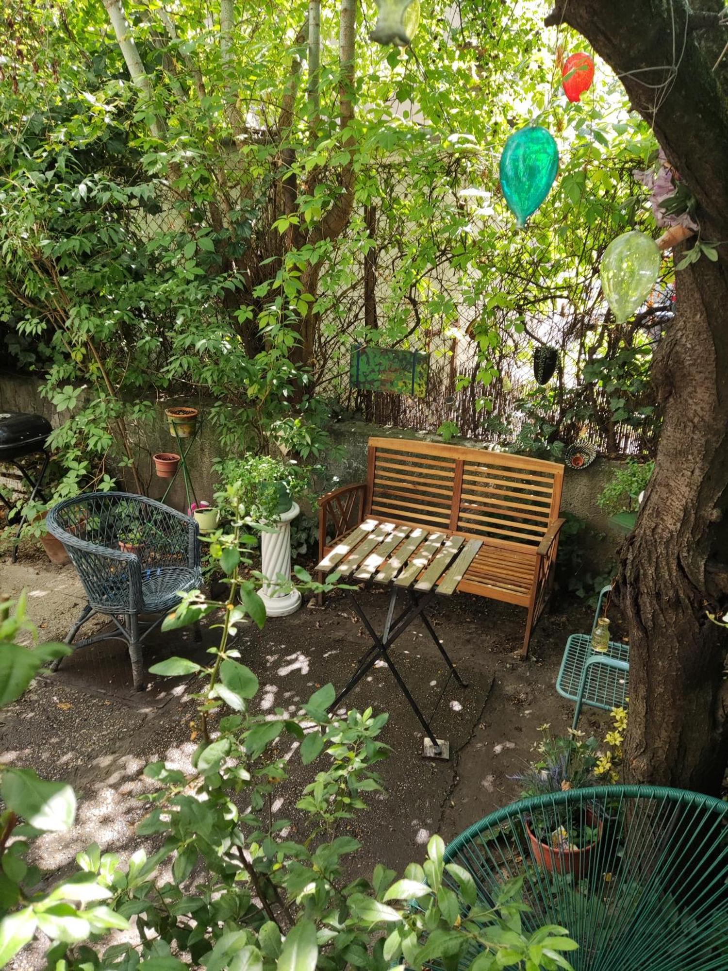 Flat In Historic Villa With Your Own Private Garden, Near City Park Budapest Esterno foto